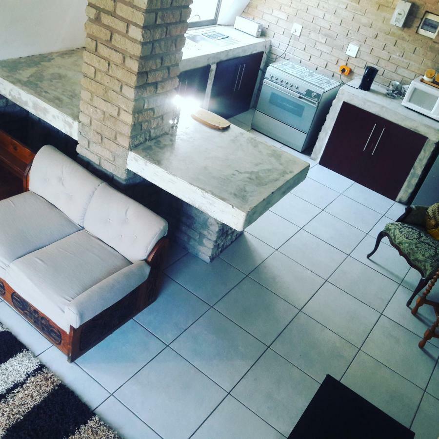 Tsumeb Backpackers & Safariホステル エクステリア 写真